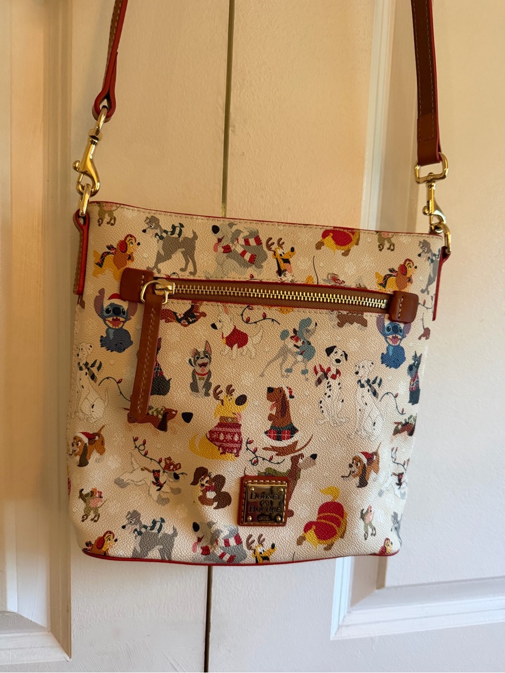 Dooney & Bourke Disney Christmas Santa Tails Holiday Dog Crossbody Plaid - Picture 14 of 14